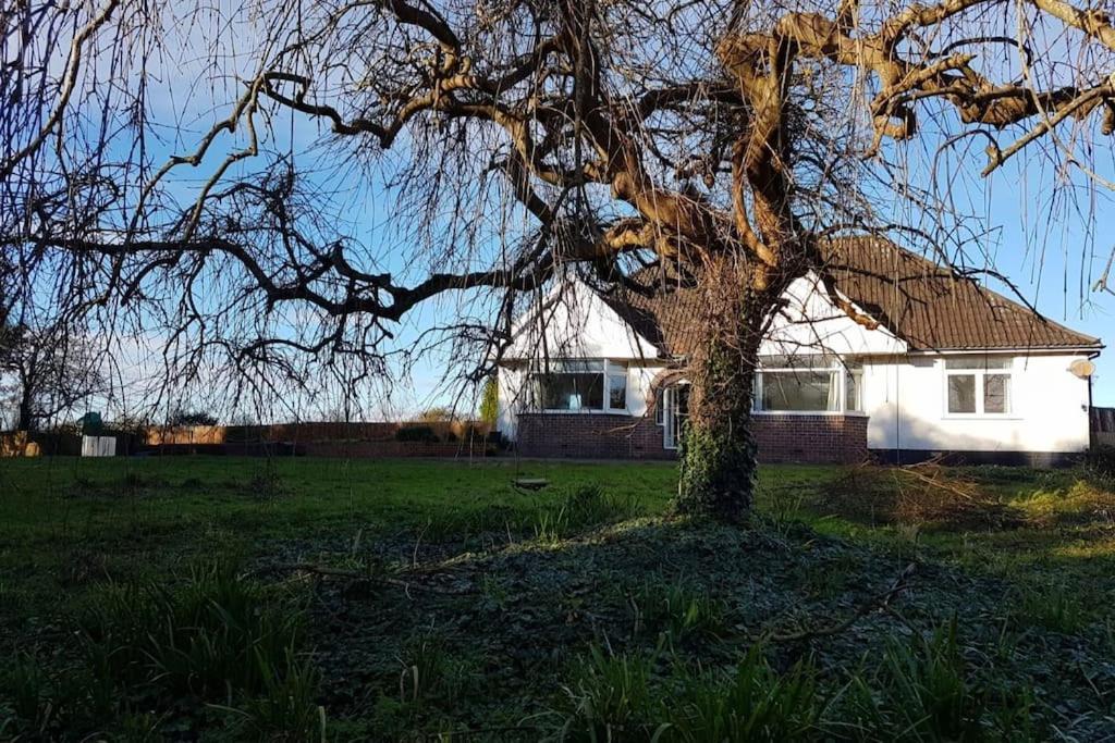 4 Bedroom Country Home Бристоль Экстерьер фото